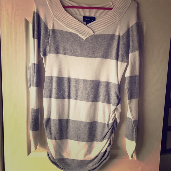 Gray and white long sleeve sweater