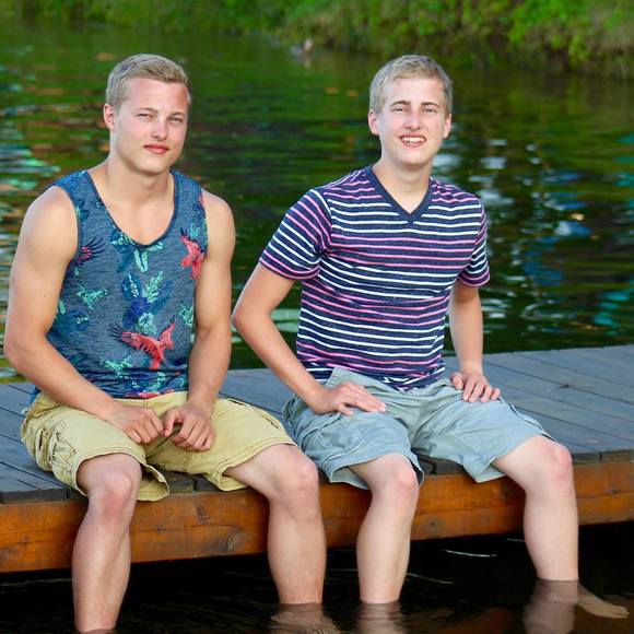 Meet your Posher, Sarah - Picture 1 of 1