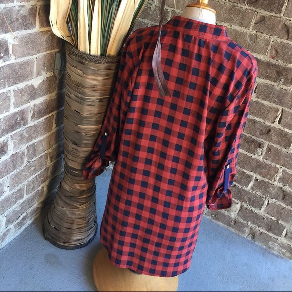 Plaid long sleeve.💖Host Pick 11/18/16💖 - Picture 3 of 3