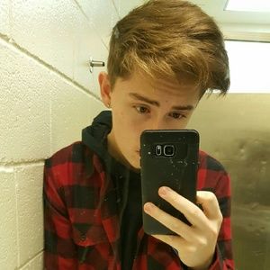 Meet your Posher, Austin