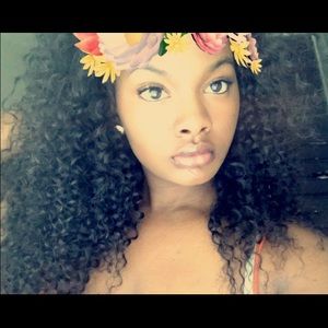 Meet your Posher, Jamesia