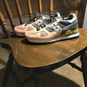 Saucony Shadow Women's Sneakers