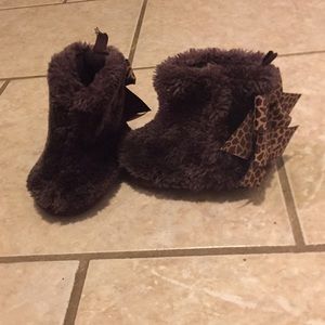 Infant Furry brown bow boots