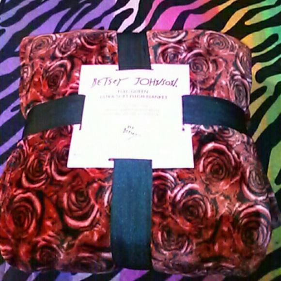 (SOLD) - Picture 3 of 4