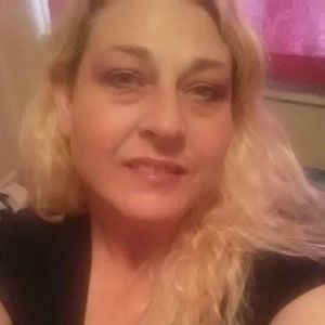 Meet your Posher, Toni