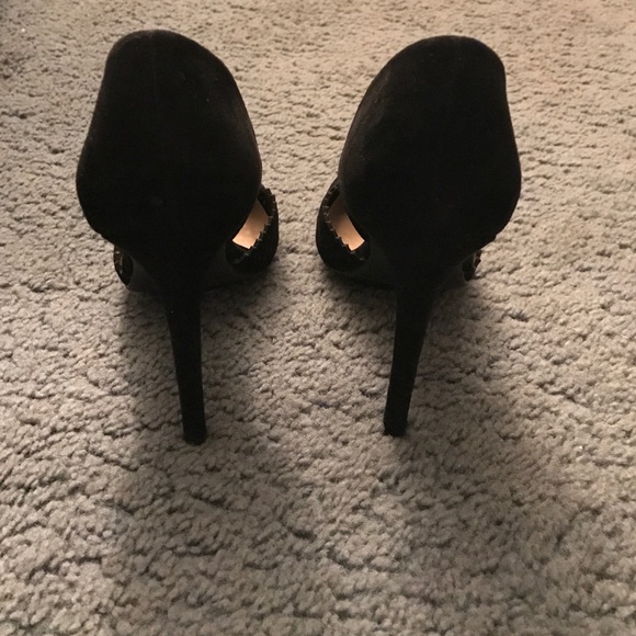 Size 7 black heels - Picture 4 of 4