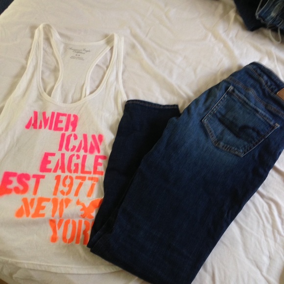 American Eagle t-shirt and American Eagle jeans