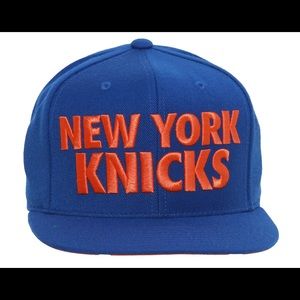 New York Knicks Mitchell & Ness Title Snapback