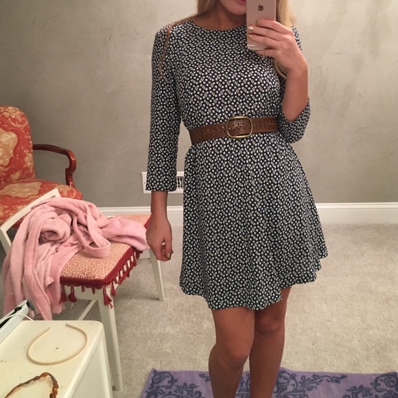 Floral dress very classy. NEW! - Picture 4 of 4