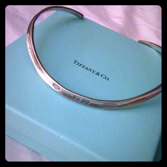 Tiffany Choker - 100% Authentic