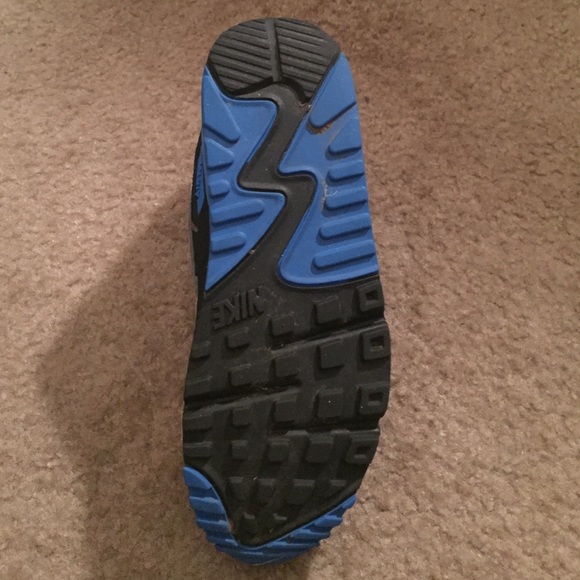 Nike air sneakers. - Picture 2 of 4