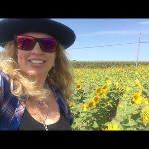 Meet your Posher, Jodi