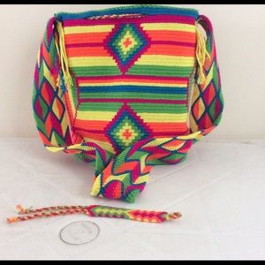 SOLD!! Wayuu Colombian indigenous purse!