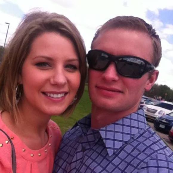 Meet your Posher, Amanda - Picture 1 of 1