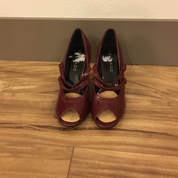 Marunge heels size 6 brand new