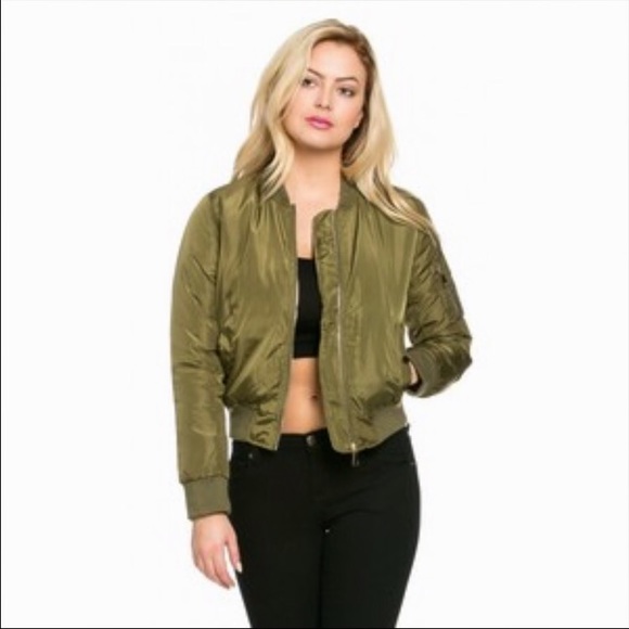 ๐Host Pick๐ LAST ONE! Green Bomber Jacket - Picture 3 of 4
