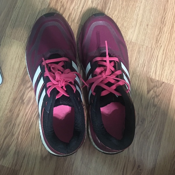 Adidas foam shoes