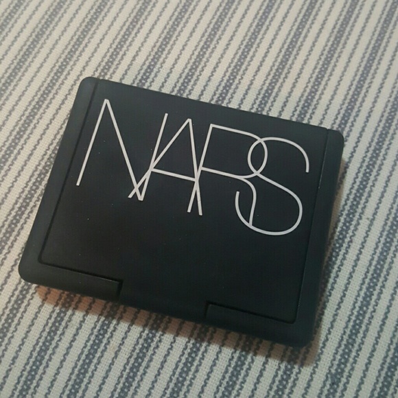 Nars Duo Eyeshadow in Bouthan