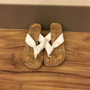 White sandals size 6 brand new