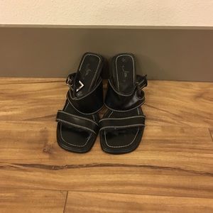 Black sandals size 5.5