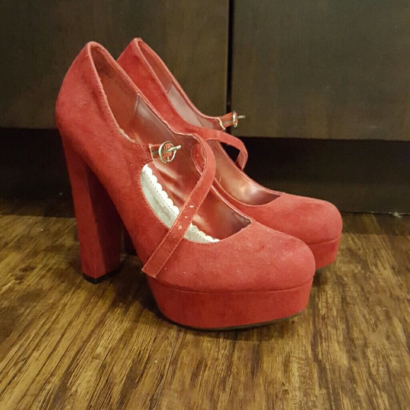 PRICE DROPPED! Red velvet pumps