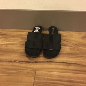 Black sandals size 5.5 like new