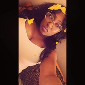 Meet your Posher, Taay