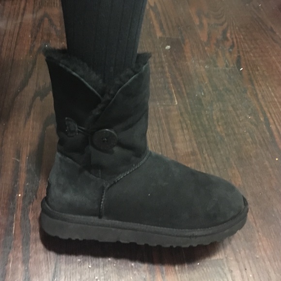 Black ugg boots size 9