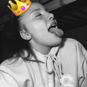 Meet your Posher, Iniece