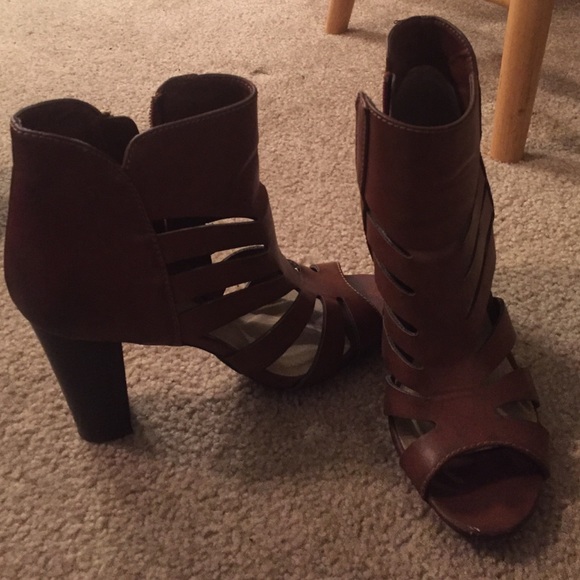 Beautiful heels!
