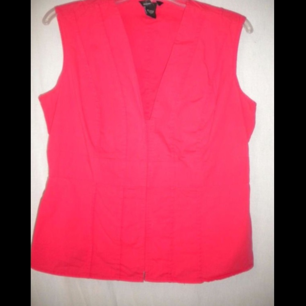 Pink sleeveless top