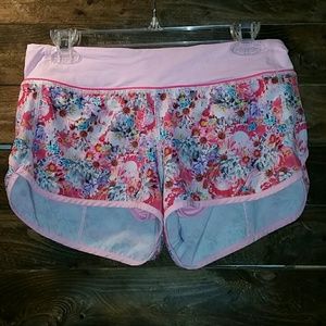 Lululemon Speed Shorts Size 6