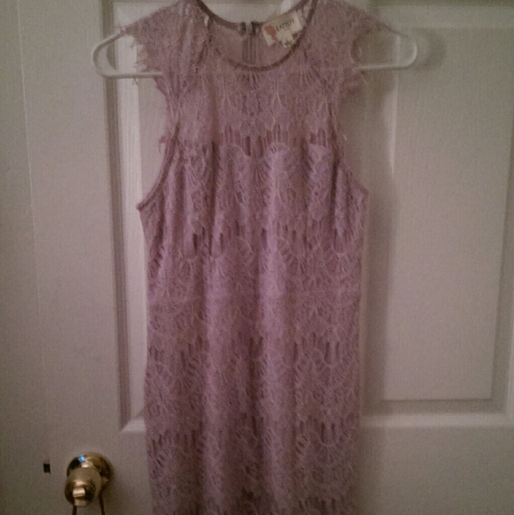 Beautiful lace bodycon dress