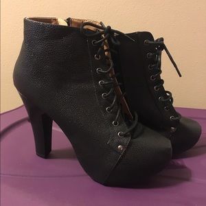 Black boot heel