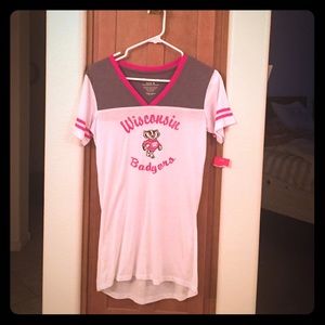Wisconsin Badgers Shirt - Womens ❤️