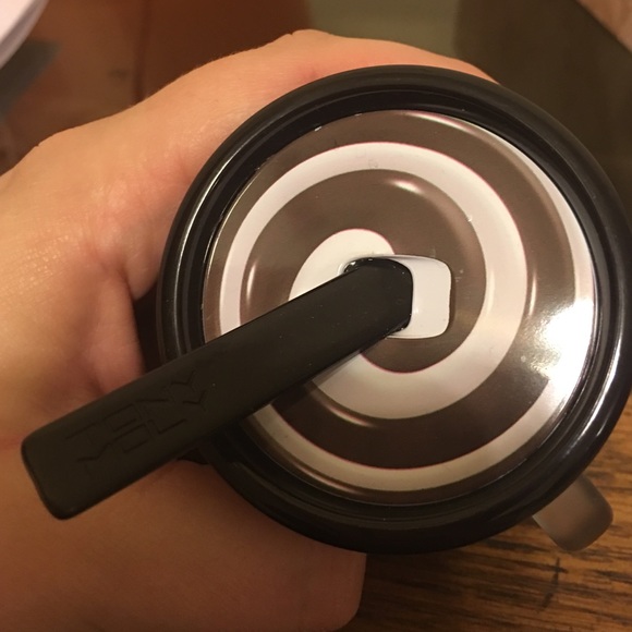 Latte Art Cappuccino Cream-In Scrub! (TONYMOLY)* - Picture 2 of 3