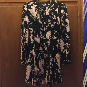 Flower print long sleeve reformation dress.