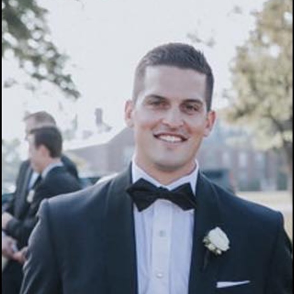 Meet your Posher, Tom