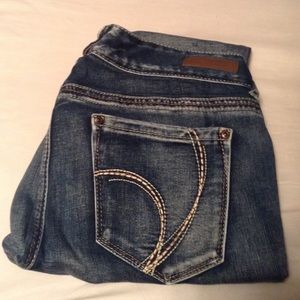 High waisted dark blue jeans