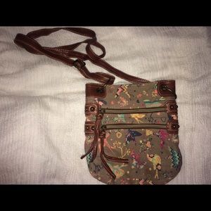 Cross body bird purse