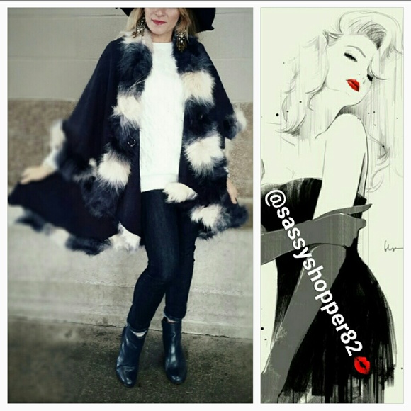 🚨LAST ONE🚨Stunning poncho cape 🌟Rated 5 stars🌟 - Picture 2 of 4