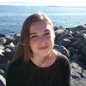 Meet your Posher, Kelly