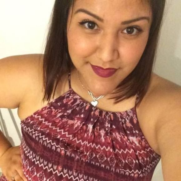 Meet your Posher, Heather - Picture 1 of 1