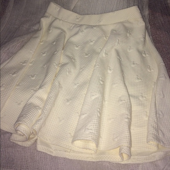 Minnie Mouse skater skirt ❤️