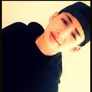 Meet your Posher, Theo