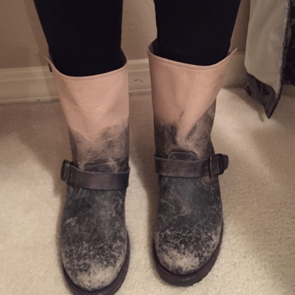 Brand new distressed FRYE boots!