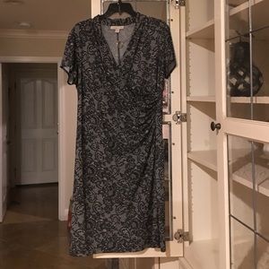 Cute simple work dress with coordinating necklace