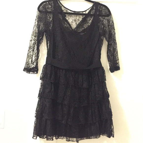 Forever 21 Dresses & Skirts - Lace dress