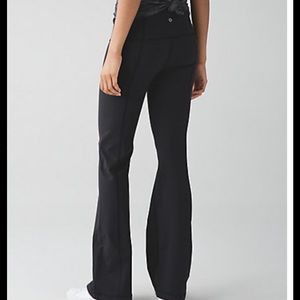 ~Sold~NWT Lululemon Groove Pant 3{Sze: 6Tallblack}