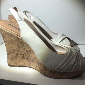 White wedges